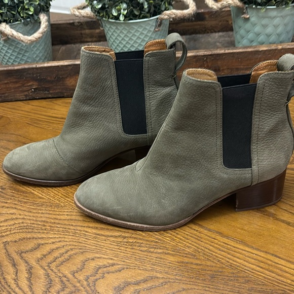rag & bone Shoes - RAG & BONE Grey Leather Walker Boots